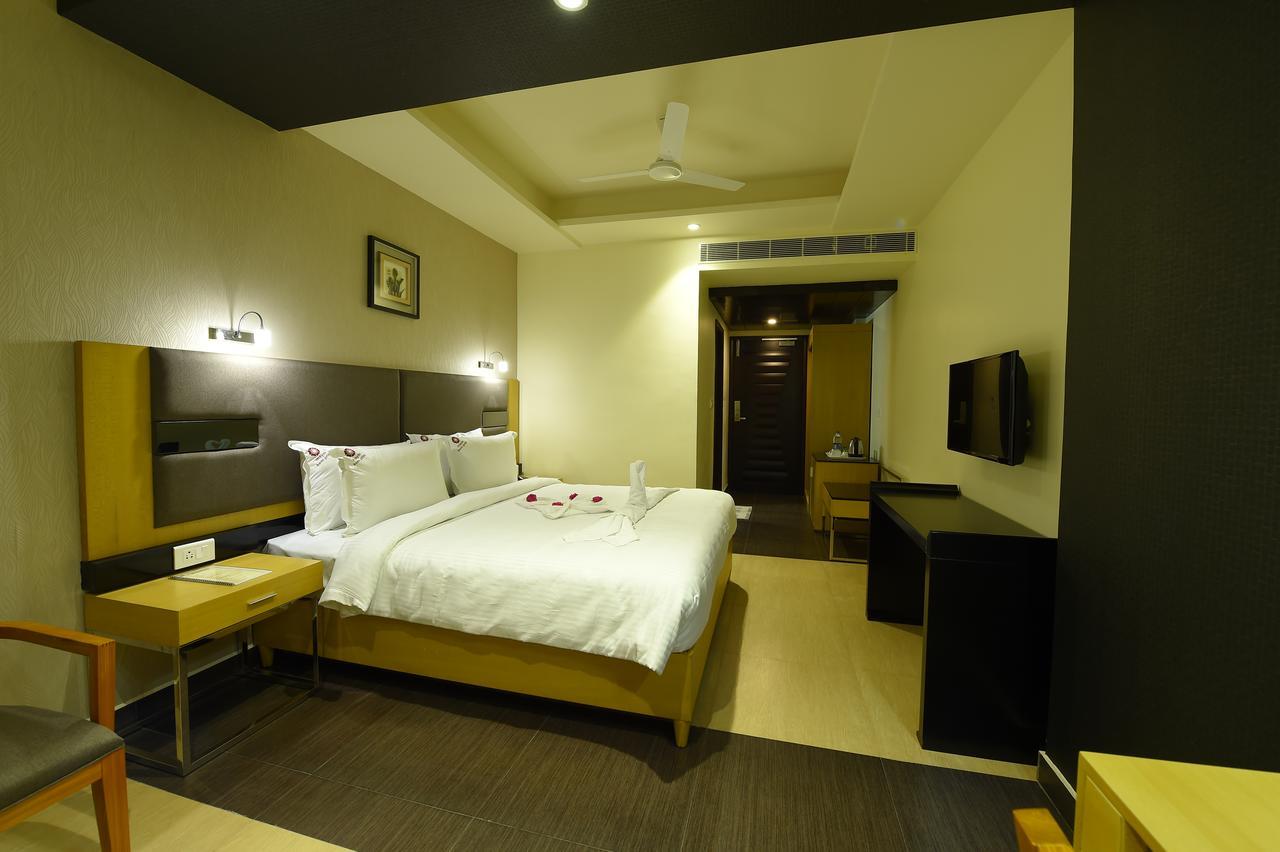 Mayas Kem Pride Hotel Tiruchirappalli Luaran gambar