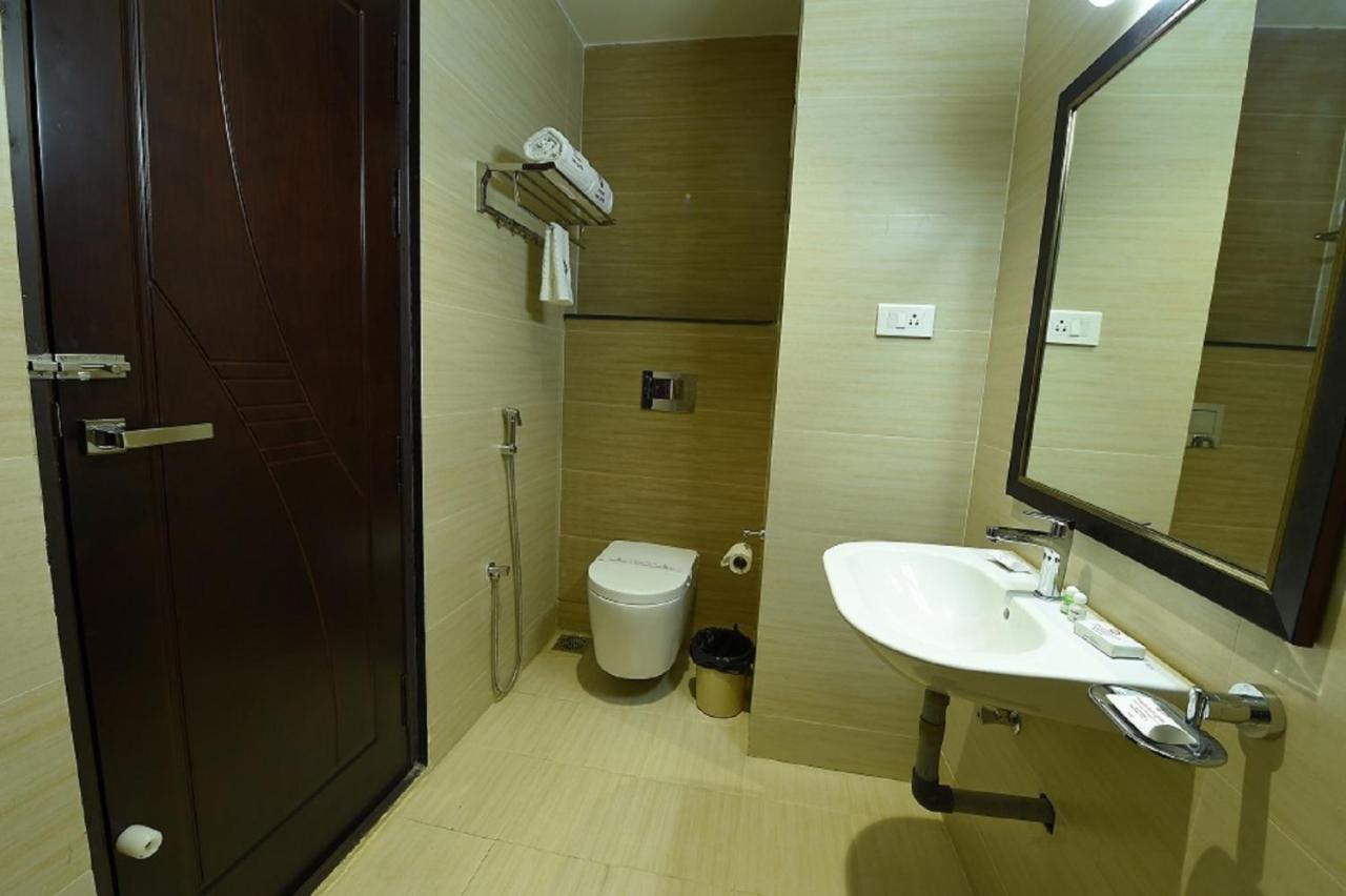 Mayas Kem Pride Hotel Tiruchirappalli Luaran gambar